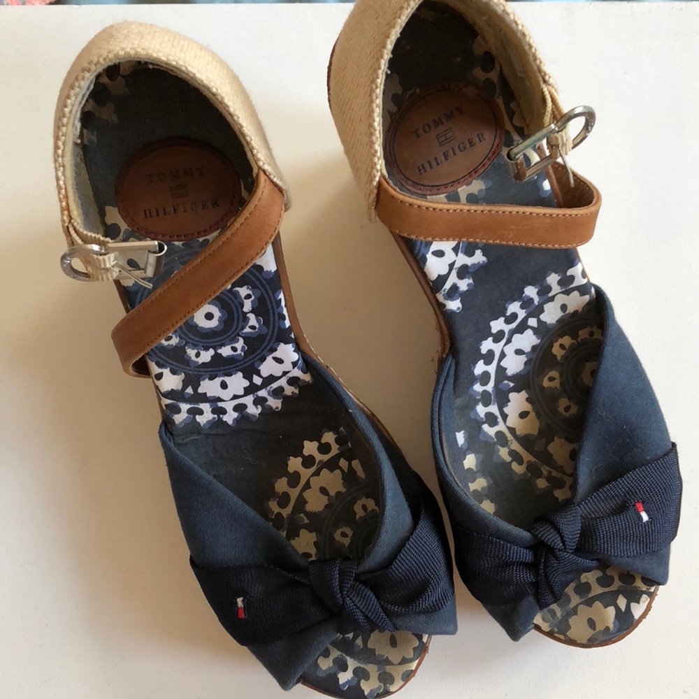 Tommy Shoes! Good condition.